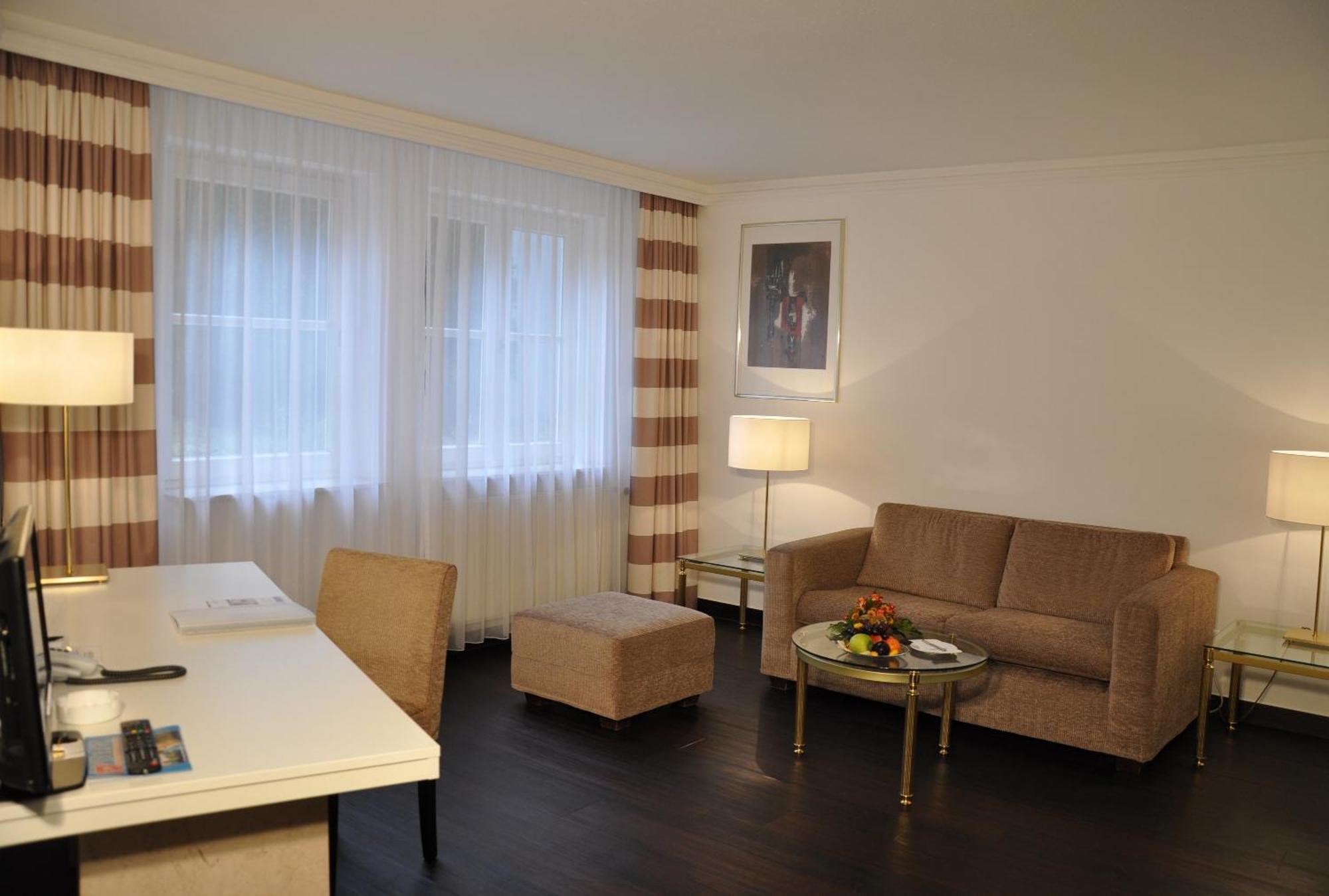 Relexa Waldhotel Schatten Στουτγκάρδη Δωμάτιο φωτογραφία