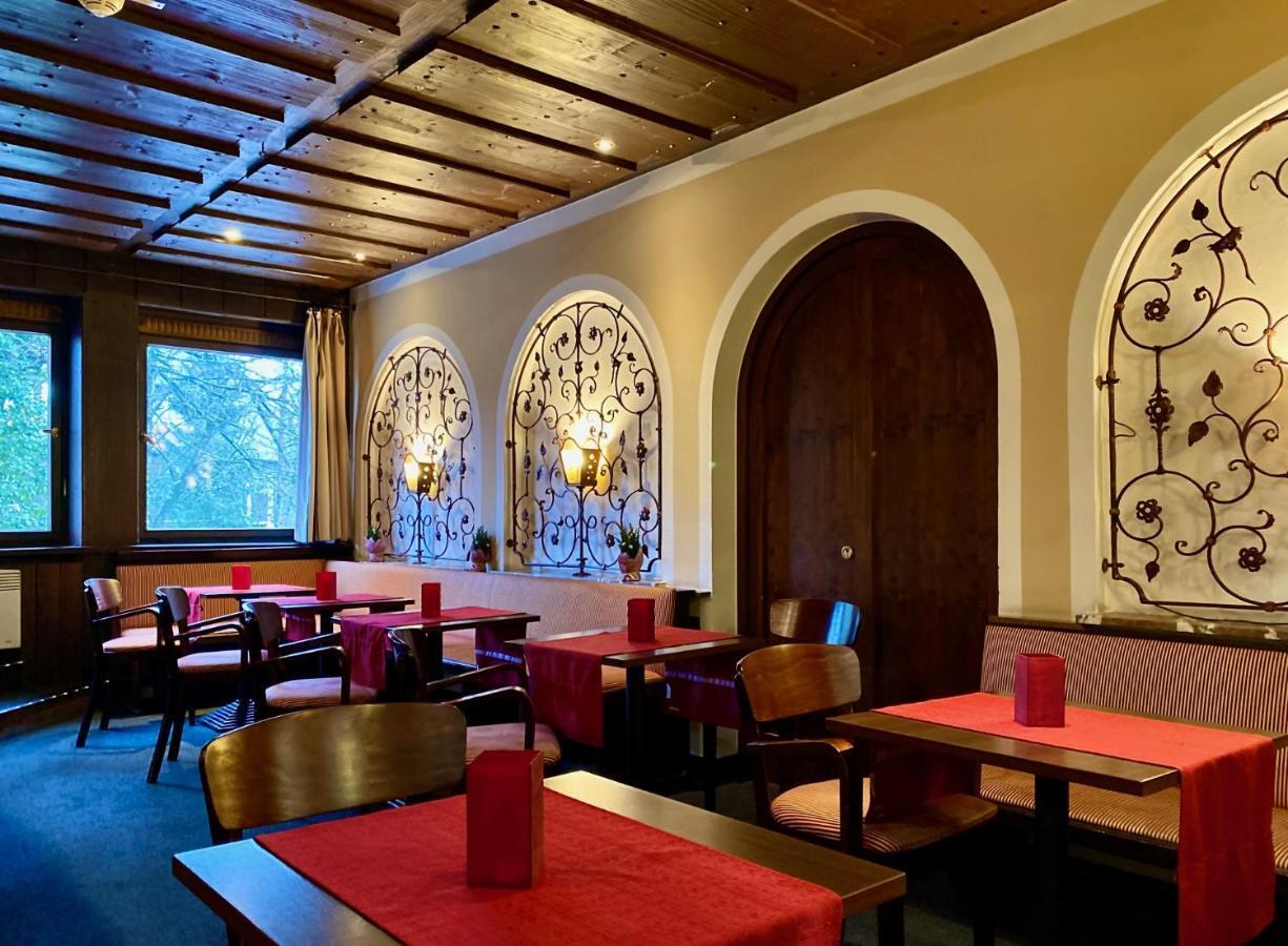 Relexa Waldhotel Schatten Στουτγκάρδη Εξωτερικό φωτογραφία